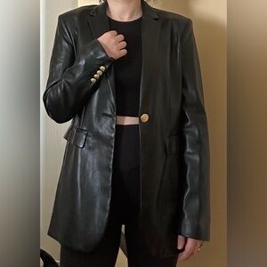 Zara Woman’s Sleek Black Blazer